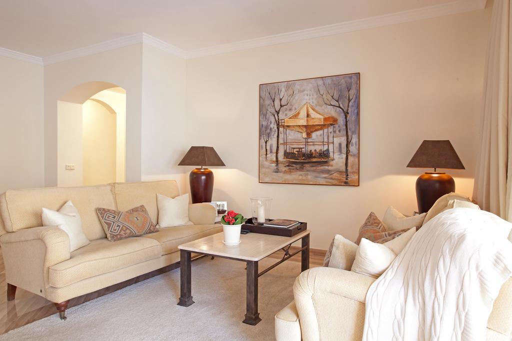 Апартаменты Hacienda Elviria Марбелья Экстерьер фото